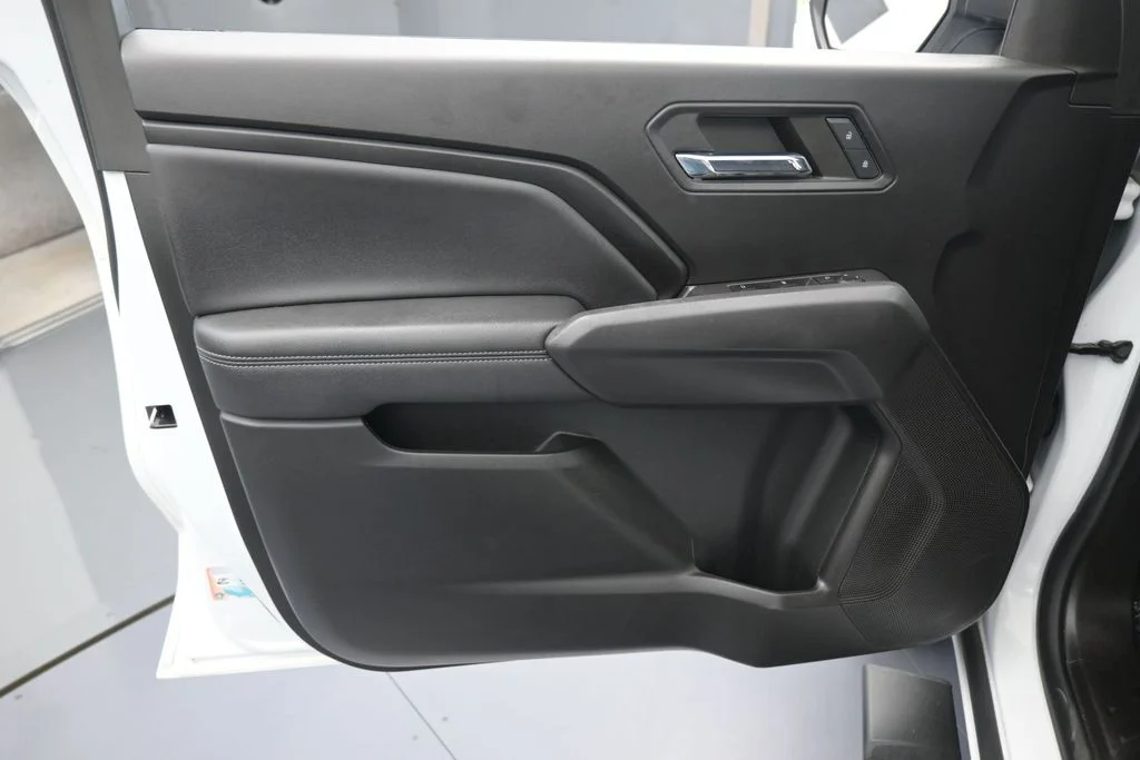 Used 2023 Summit White Chevrolet LT image 12
