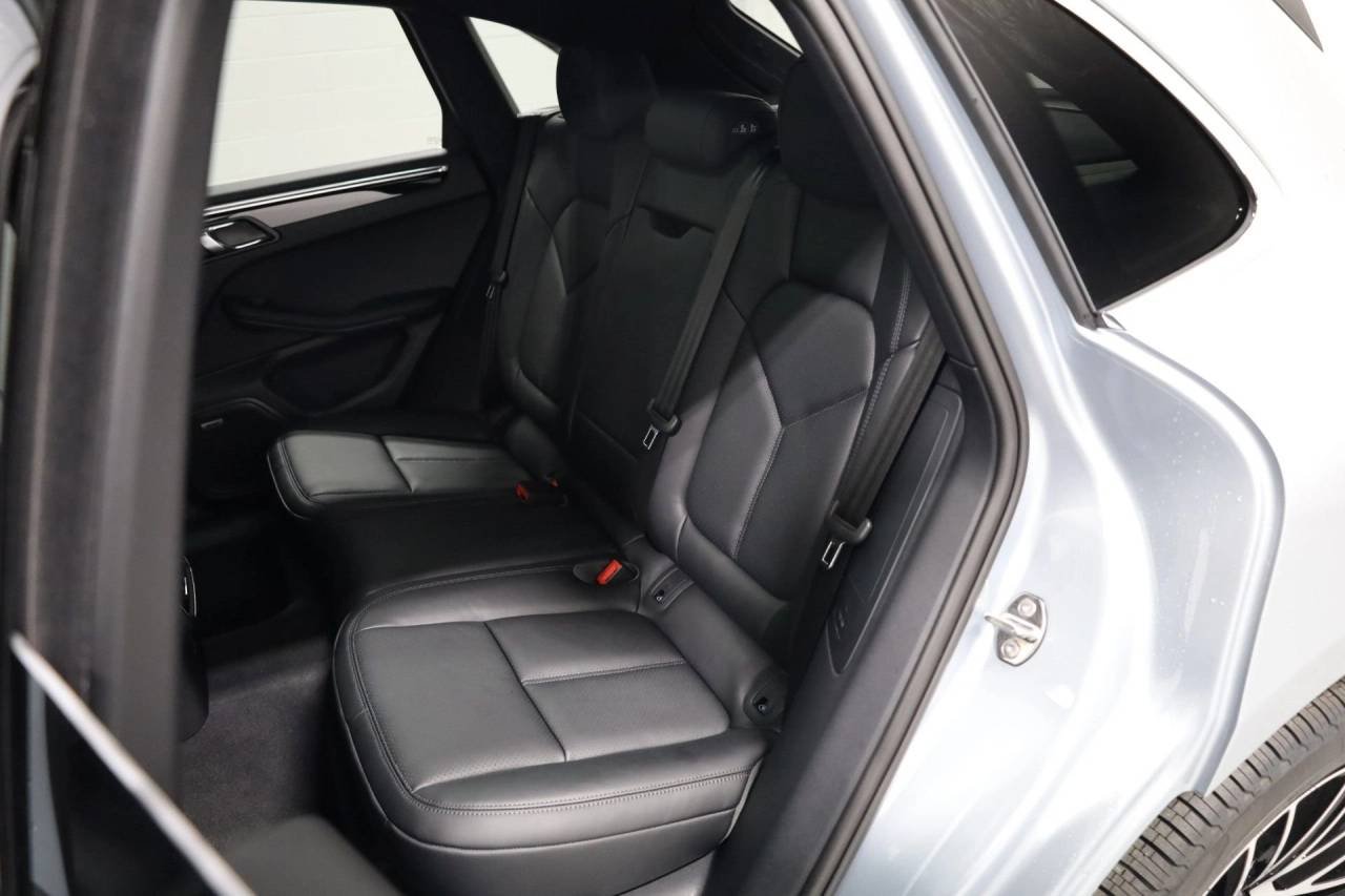 Used 2026 Dolomite Silver Metallic Porsche S image 36