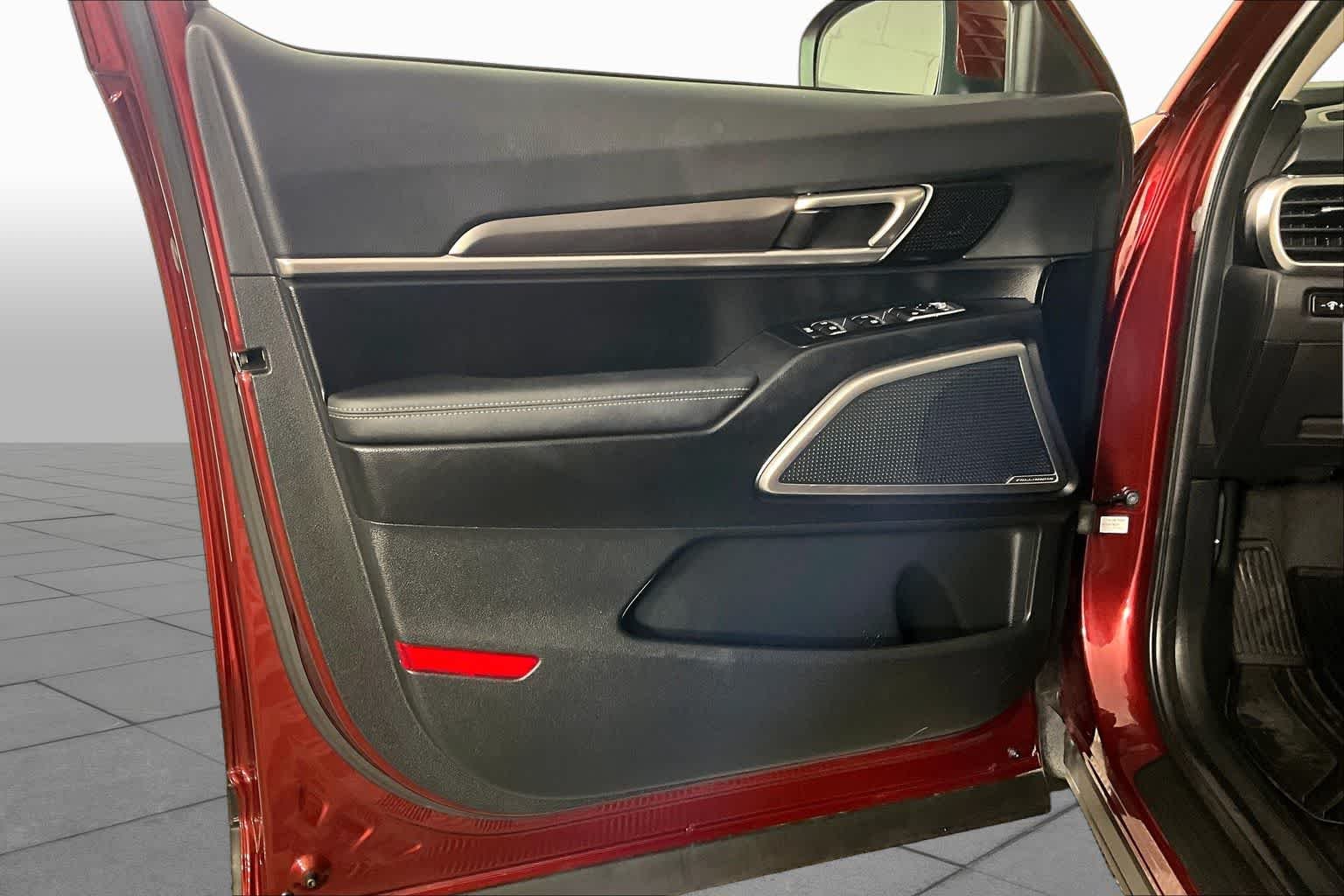 Used 2024 Dawning Red Kia S image 20