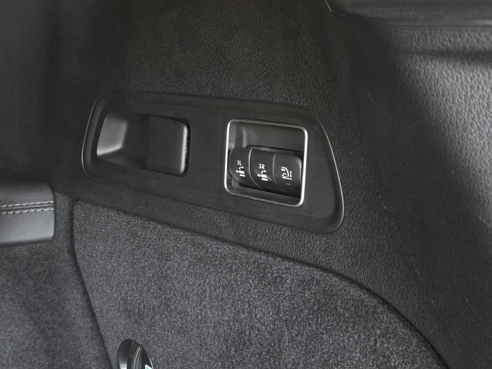 Used 2024 Obsidian Black Metallic Mercedes-Benz GLS image 15