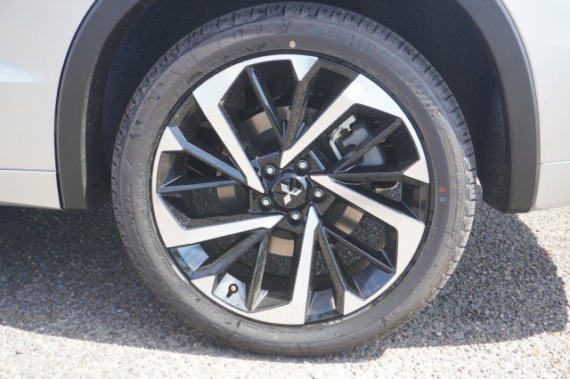 2025 Mitsubishi Outlander Plug-in Hybrid SEL - Photo 14