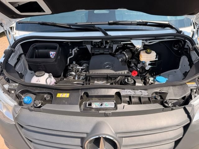 New 2026 Arctic+White Mercedes-Benz  image 34