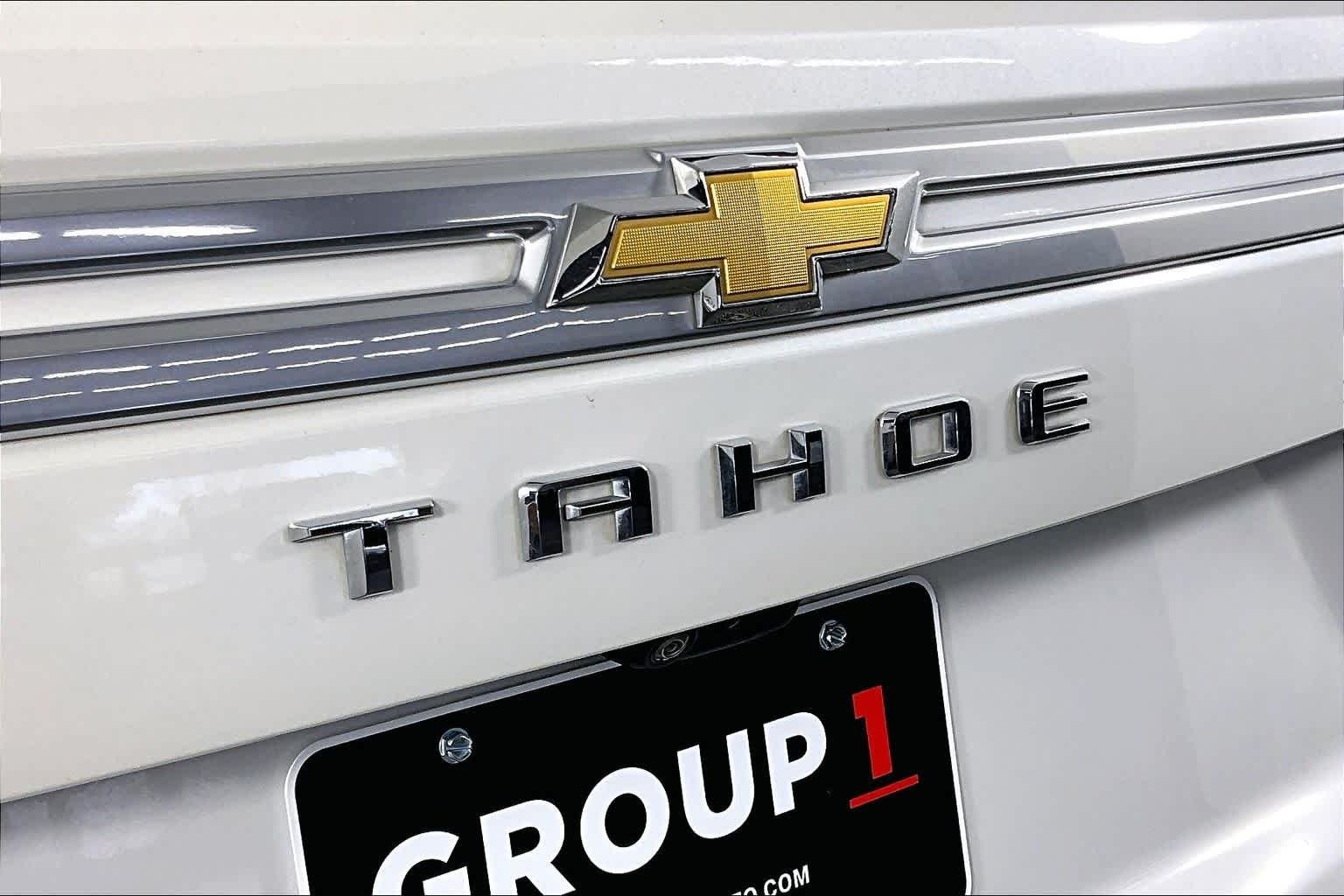 Used 2023 Iridescent Pearl Tricoat Chevrolet High Country image 28