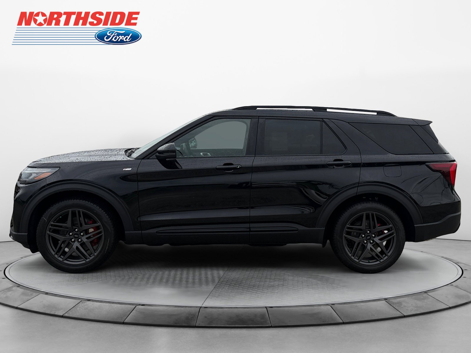New 2026 Agate Black Metallic Ford ST-Line image 4