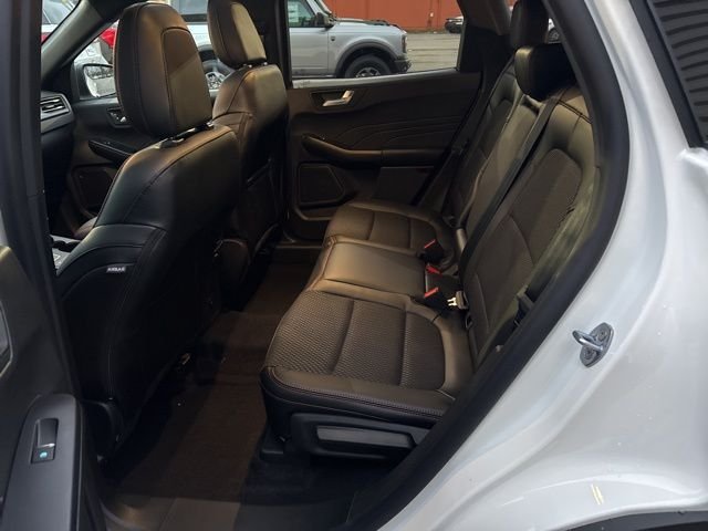 2025 Ford Escape ST-Line - Photo 30