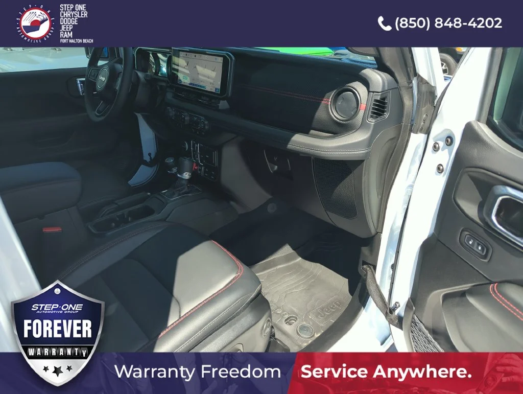 Used 2025 White Jeep Rubicon X image 33