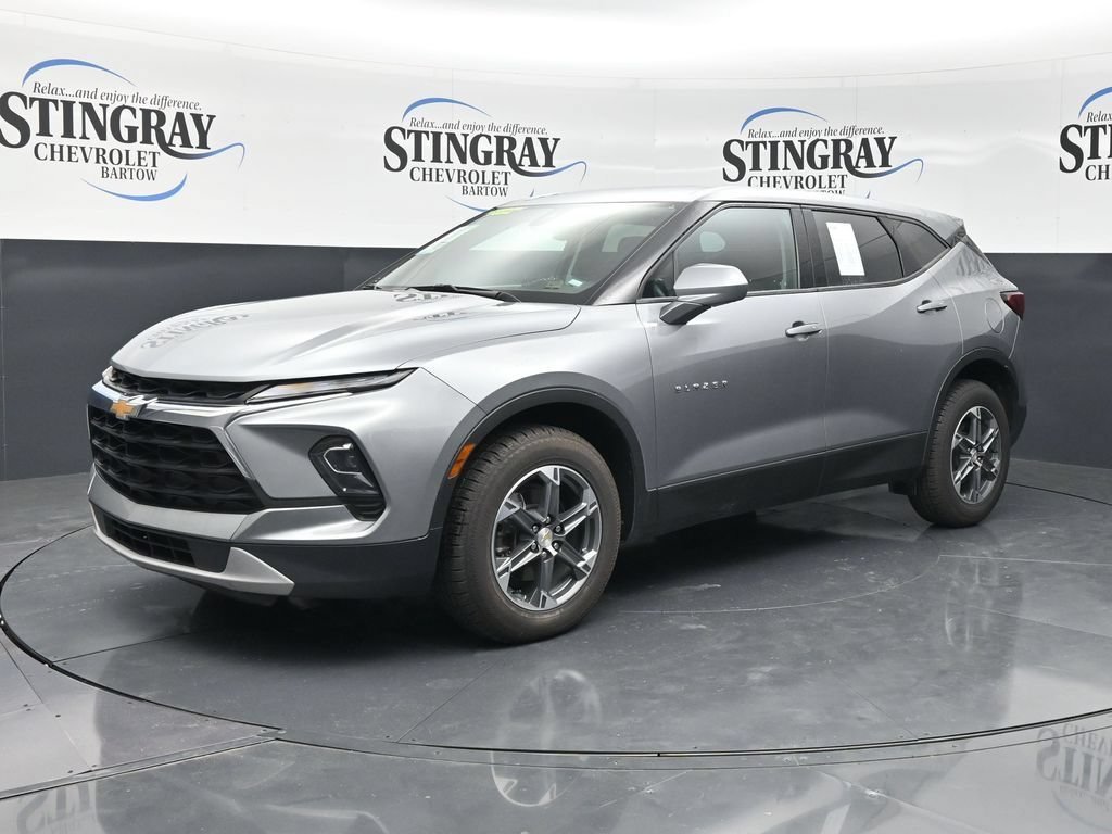 Used 2025 Sterling Gray Metallic Chevrolet 2LT image 4