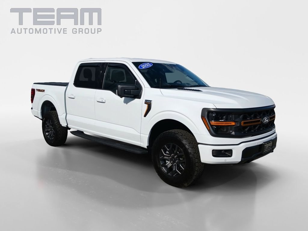 Used 2025 White Ford Tremor image 1
