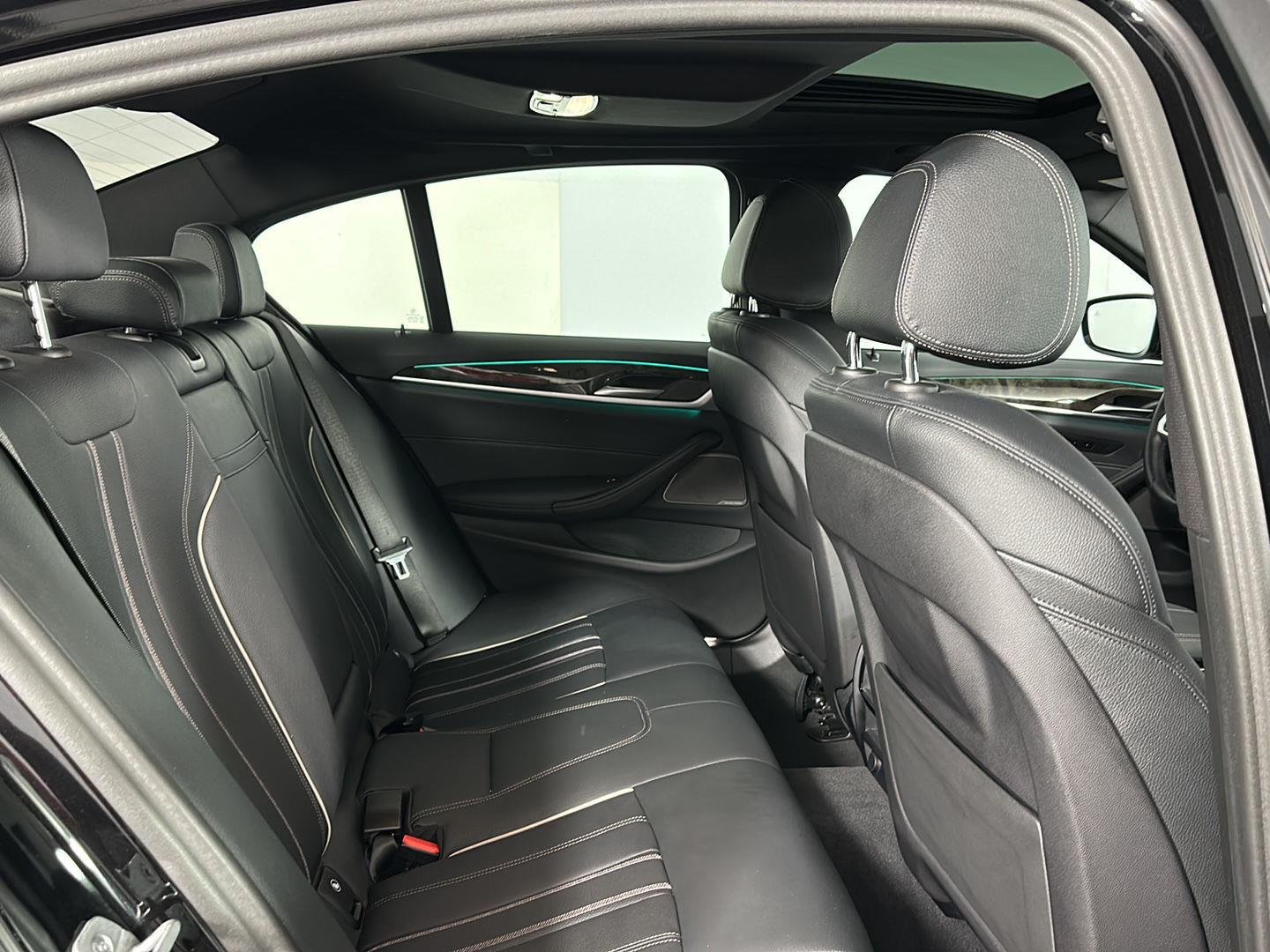 Used 2023 Black Sapphire Metallic BMW 540i xDrive image 28