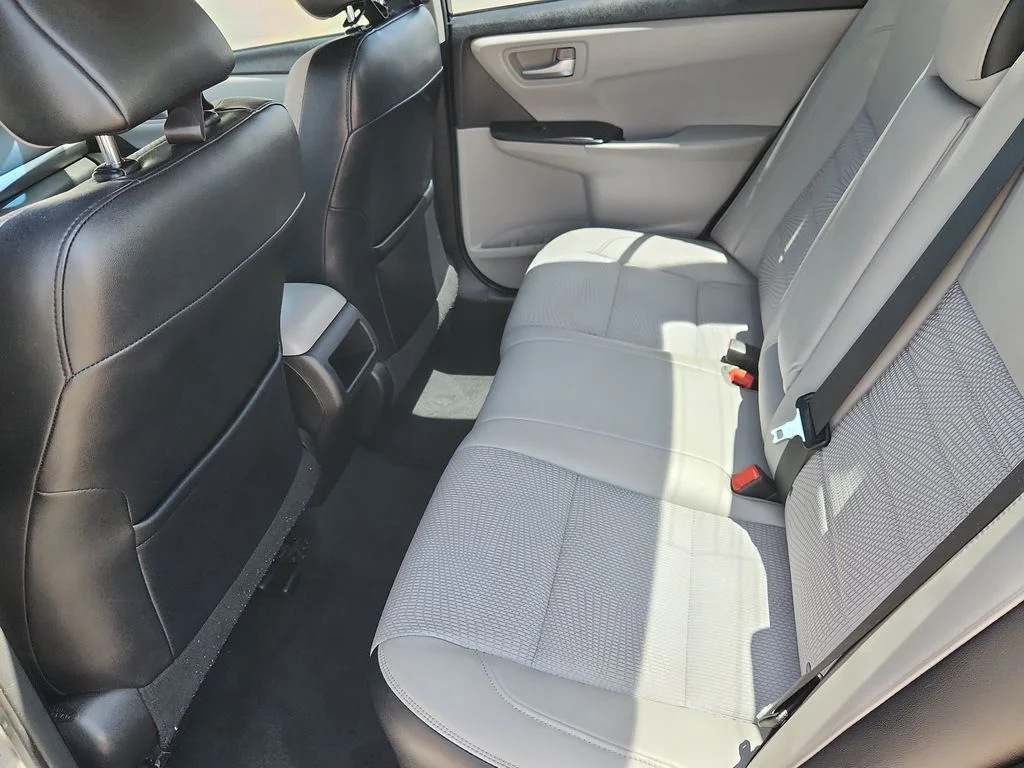 Used 2016 Silver Toyota SE image 8