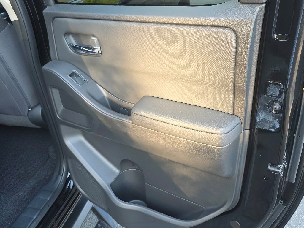 2024 Nissan Frontier SV - Photo 24