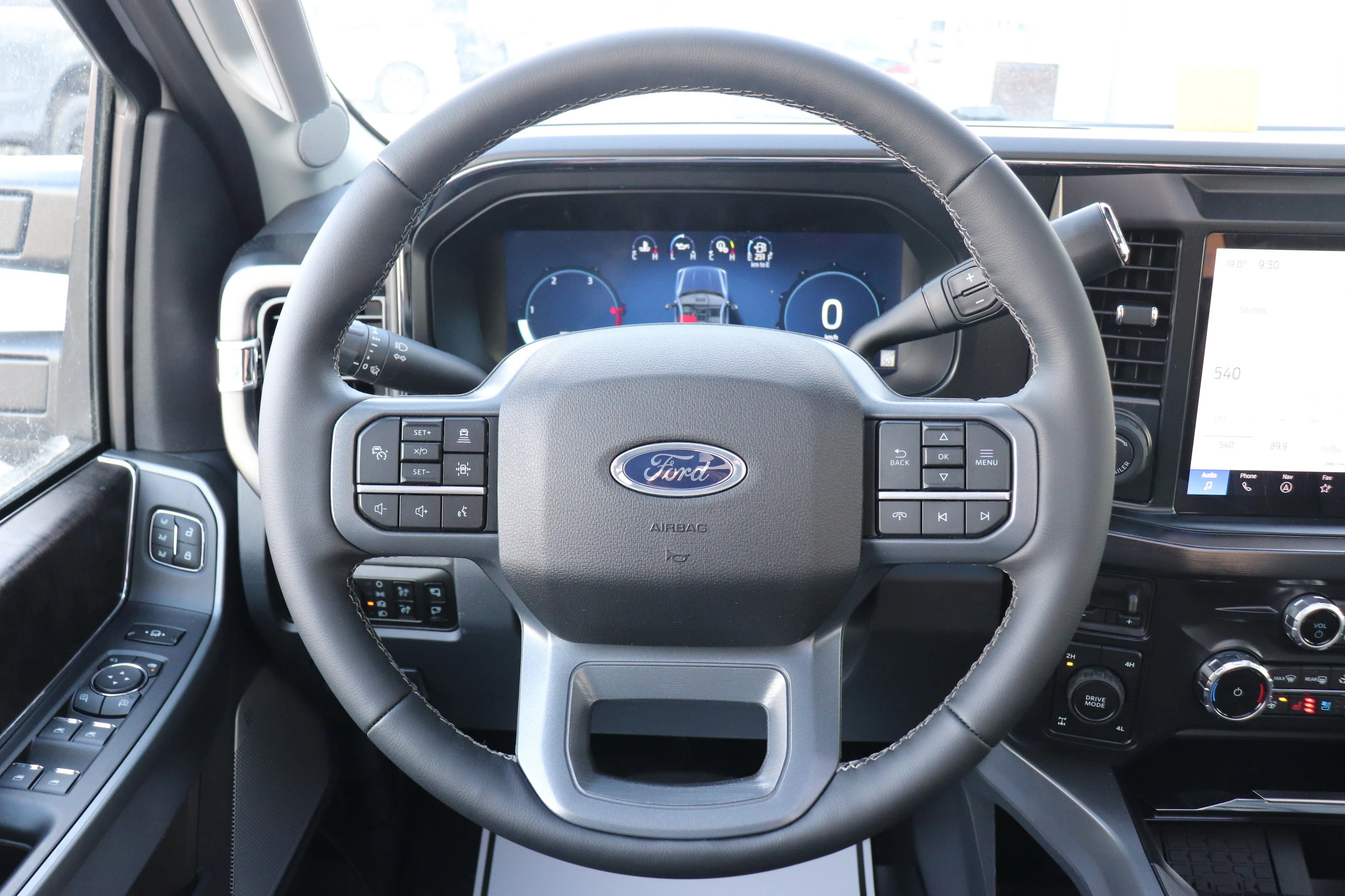 New 2026 Star White Metallic Tri-Coat Ford LARIAT image 8