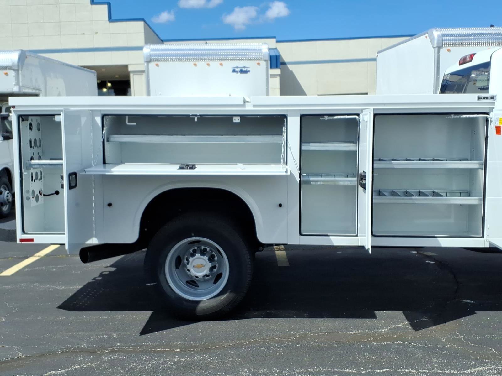 New 2026 Summit White Chevrolet Work Truck image 19