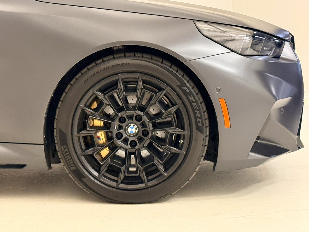 Used 2025 Grey BMW Base image 6