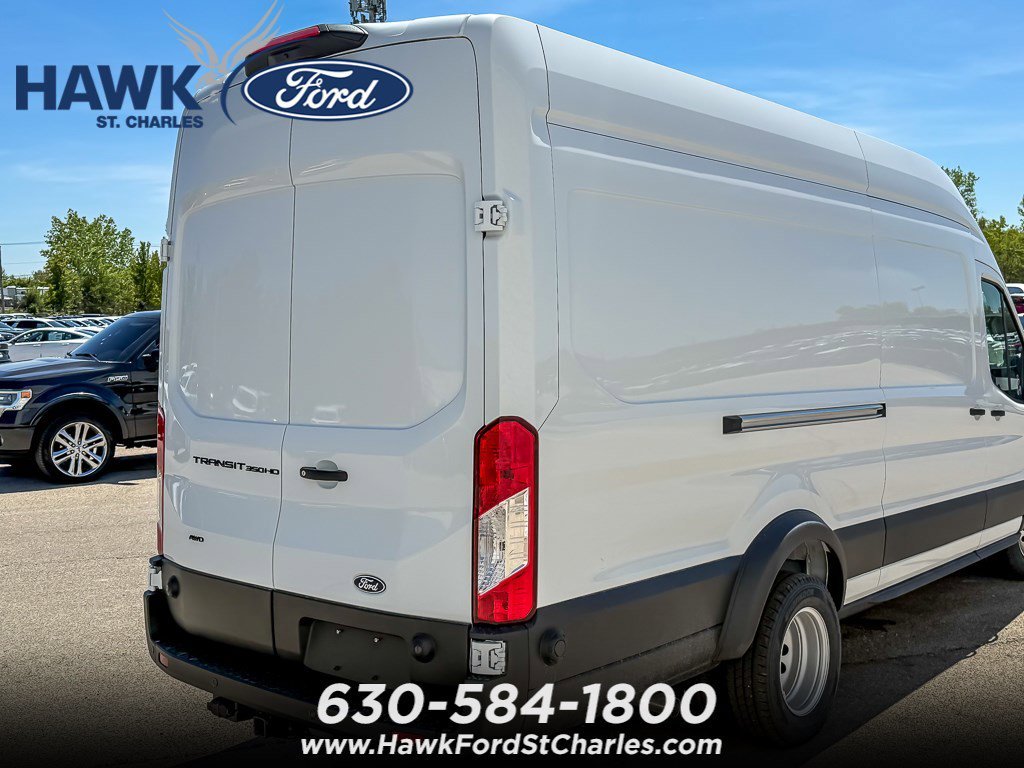 New 2026 Oxford White Ford Cargo Van image 6