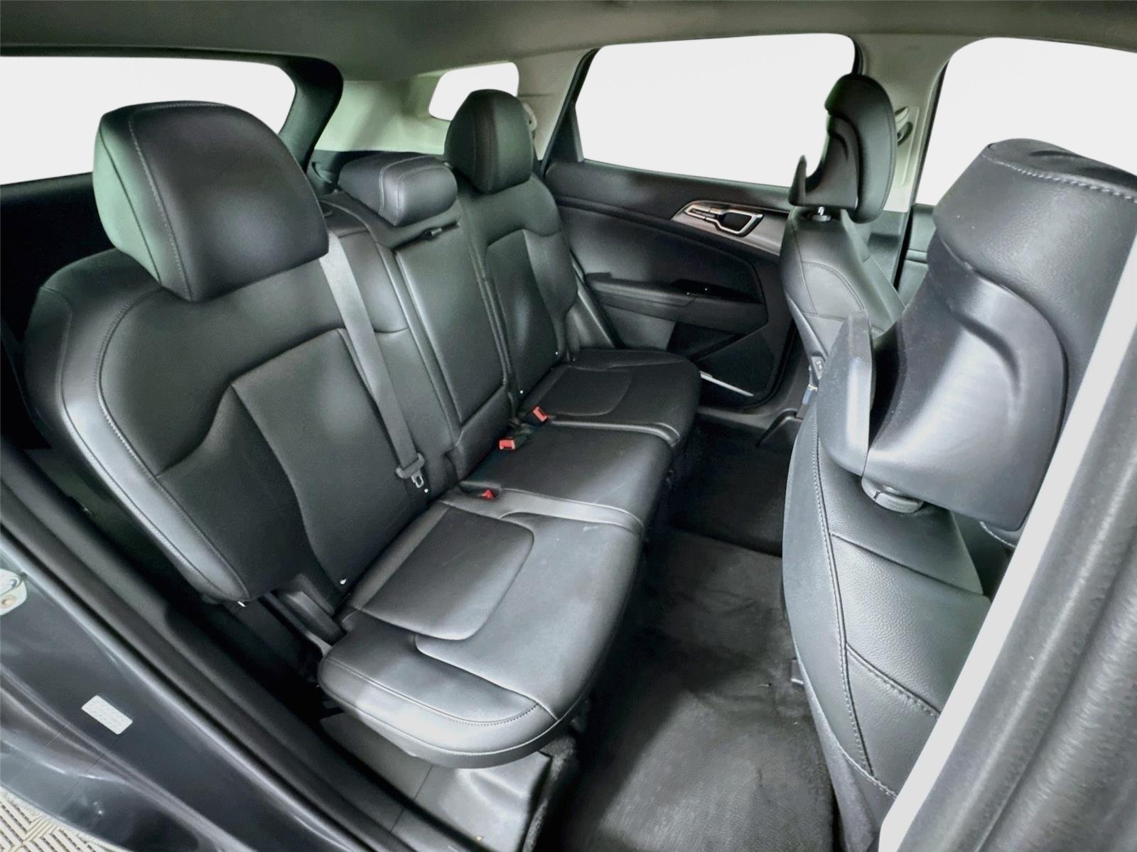 Used 2023 Gravity Gray Kia EX image 27