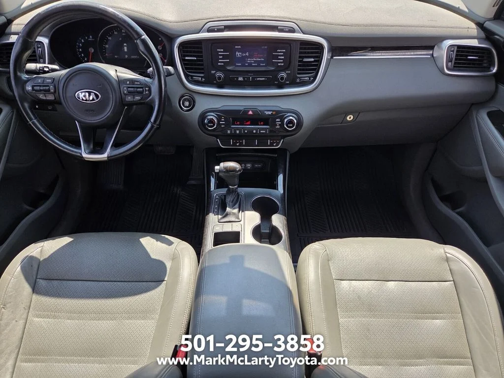 Used 2016 Silver Kia EX image 12