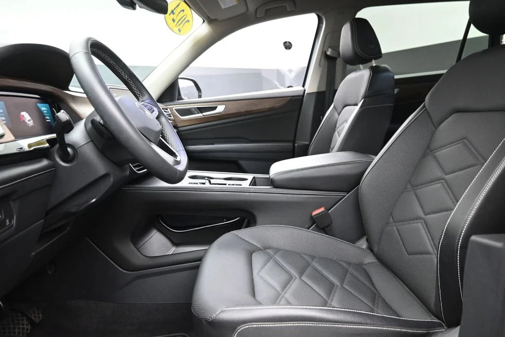 Certified Used 2024 Gray Volkswagen 2.0T SE image 17