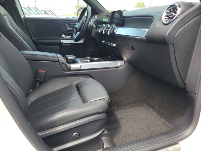 Certified Used 2023  Mercedes-Benz GLB 250 image 11