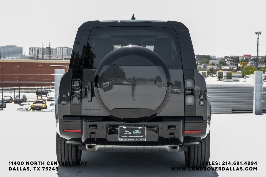 2026 Land Rover Defender X-Dynamic SE - Photo 7