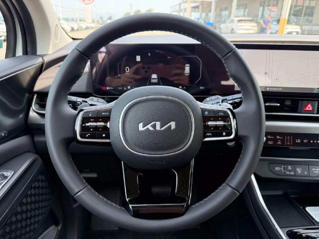 New 2026 Snow White Pearl Kia SX image 22