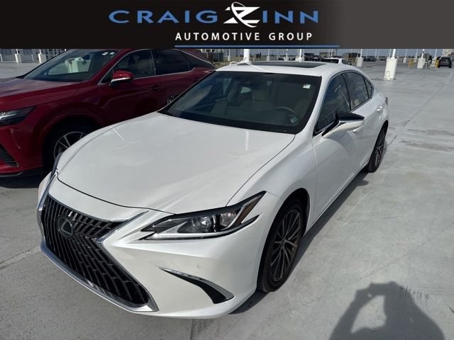 2025 Lexus ES 350 350's photo