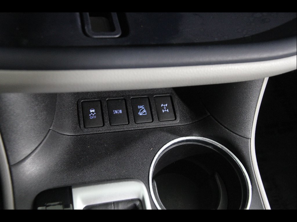 2019 Toyota Highlander LE - Photo 14