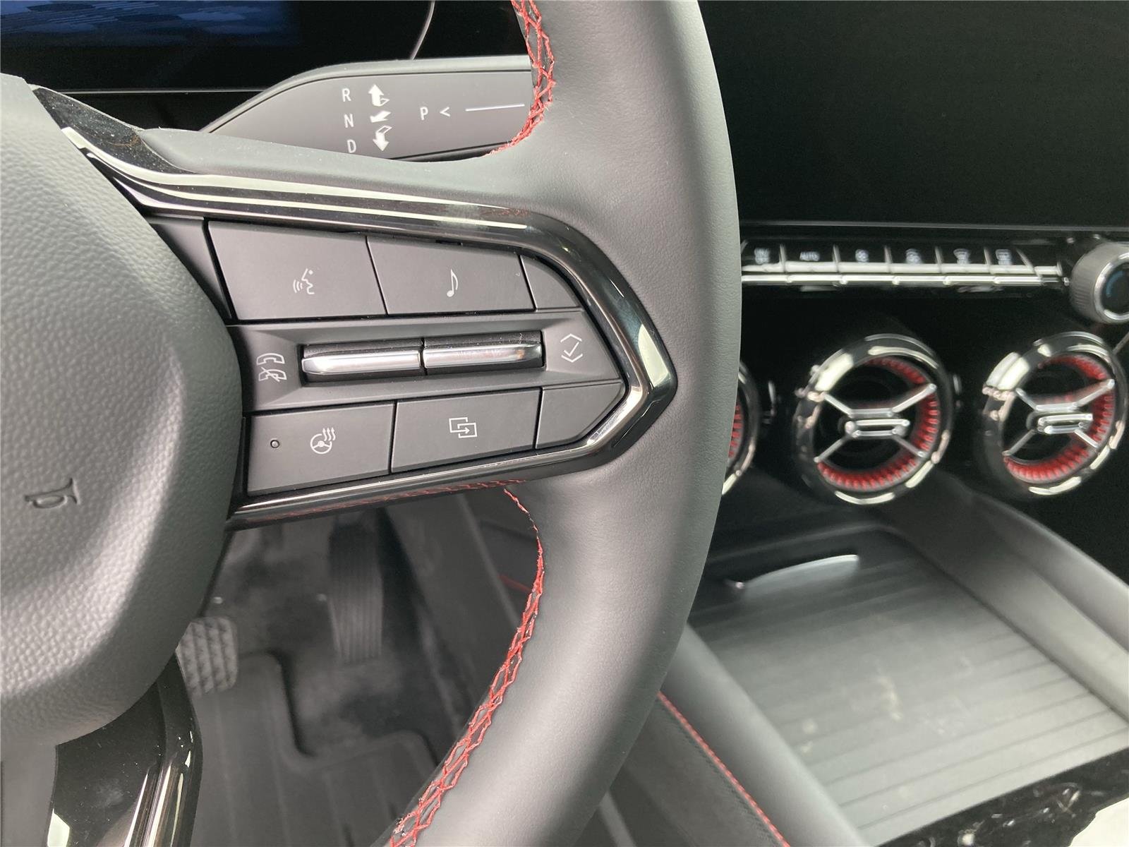 2026 Chevrolet Blazer EV RS - Photo 16
