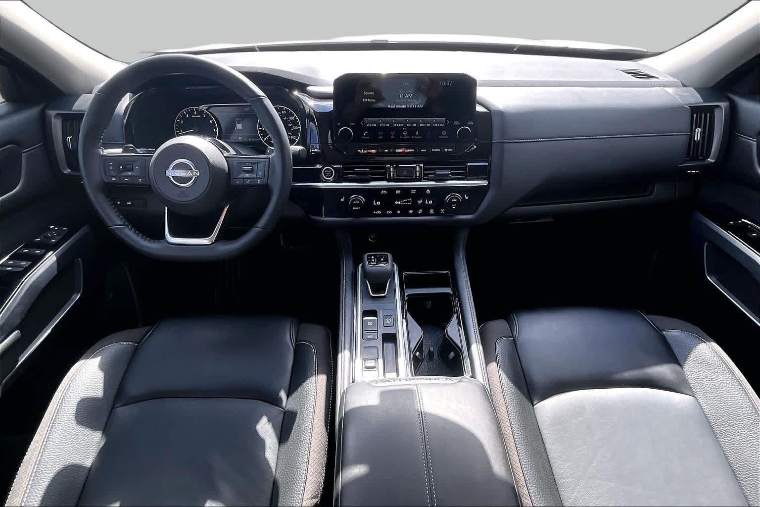 Used 2024 Pearl White Tricoat Nissan SL image 14