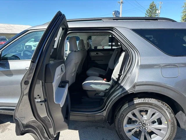 Used 2026 Carbonized Gray Metallic Ford Active image 46