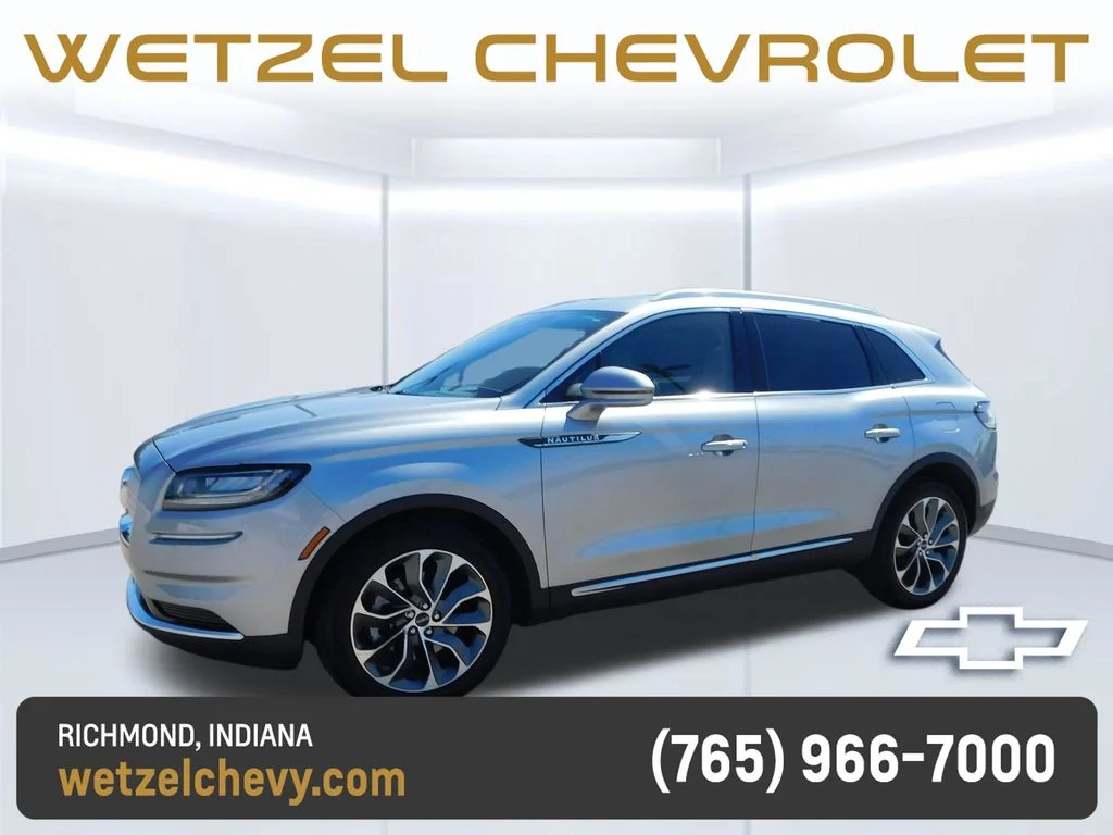 Used 2023 Silver Lincoln Reserve image 7
