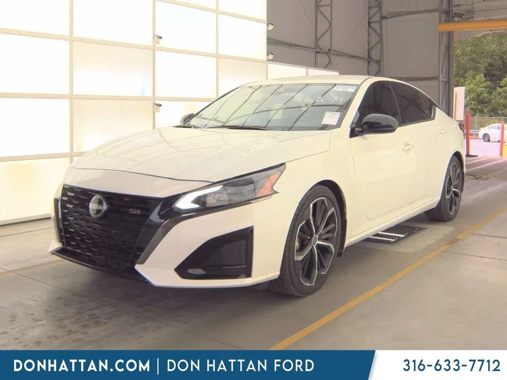 2025 Nissan Altima 2.5 SR's photo
