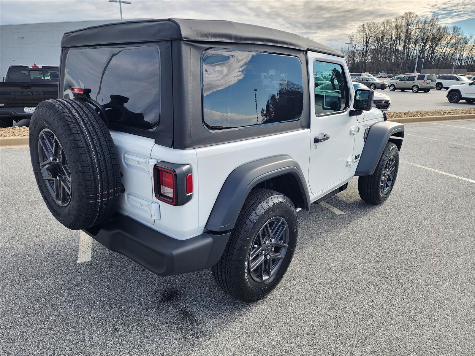 New 2026 Bright White Clear-Coat Exterior Paint Jeep Sport image 6