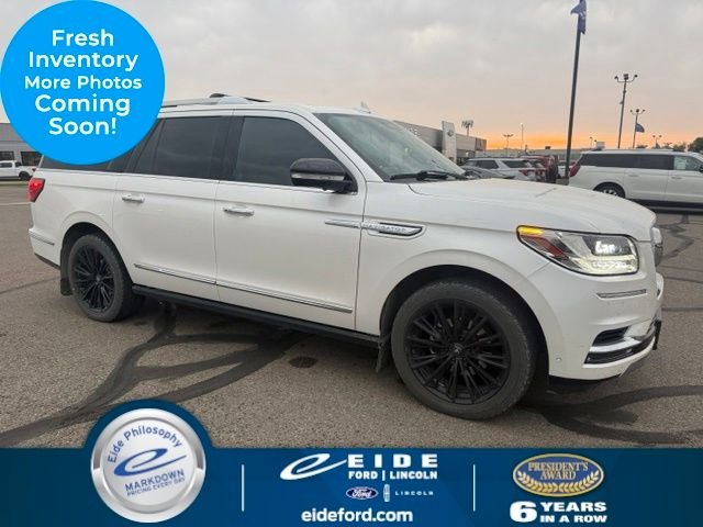 Used 2018 White Lincoln Reserve image 1