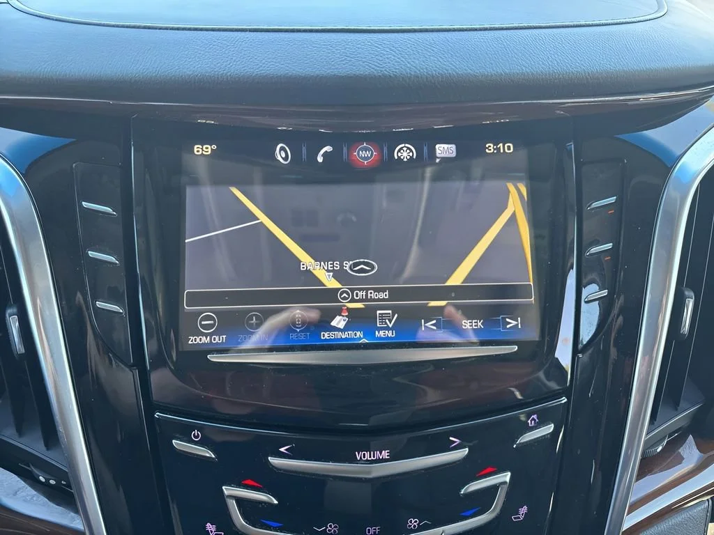 Used 2018 Black Raven Cadillac Premium Luxury image 24