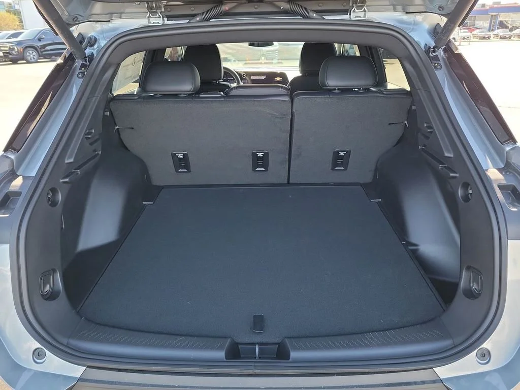 New 2026 Sterling Gray Metallic Chevrolet LT image 25