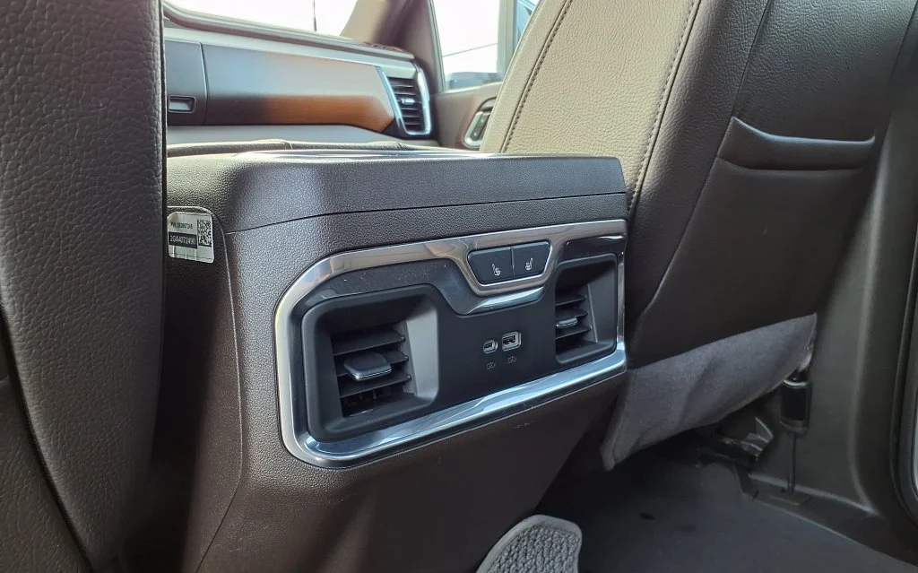 Used 2025 Black GMC Denali image 18
