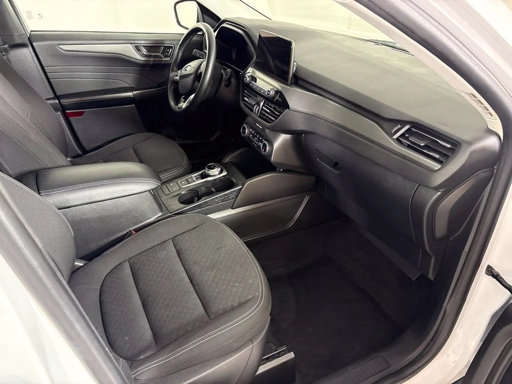 Used 2024 White Ford Active image 17