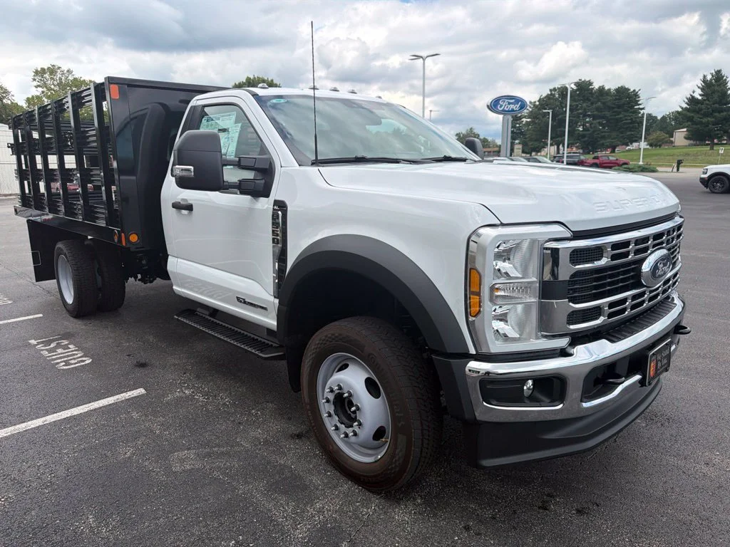 New 2026 Oxford White Ford F-550® XL image 7