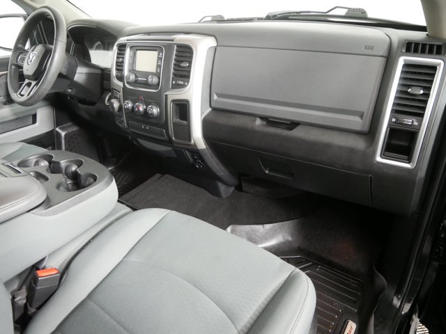 Used 2018 Black Clearcoat Ram Crew Cab SLT image 16