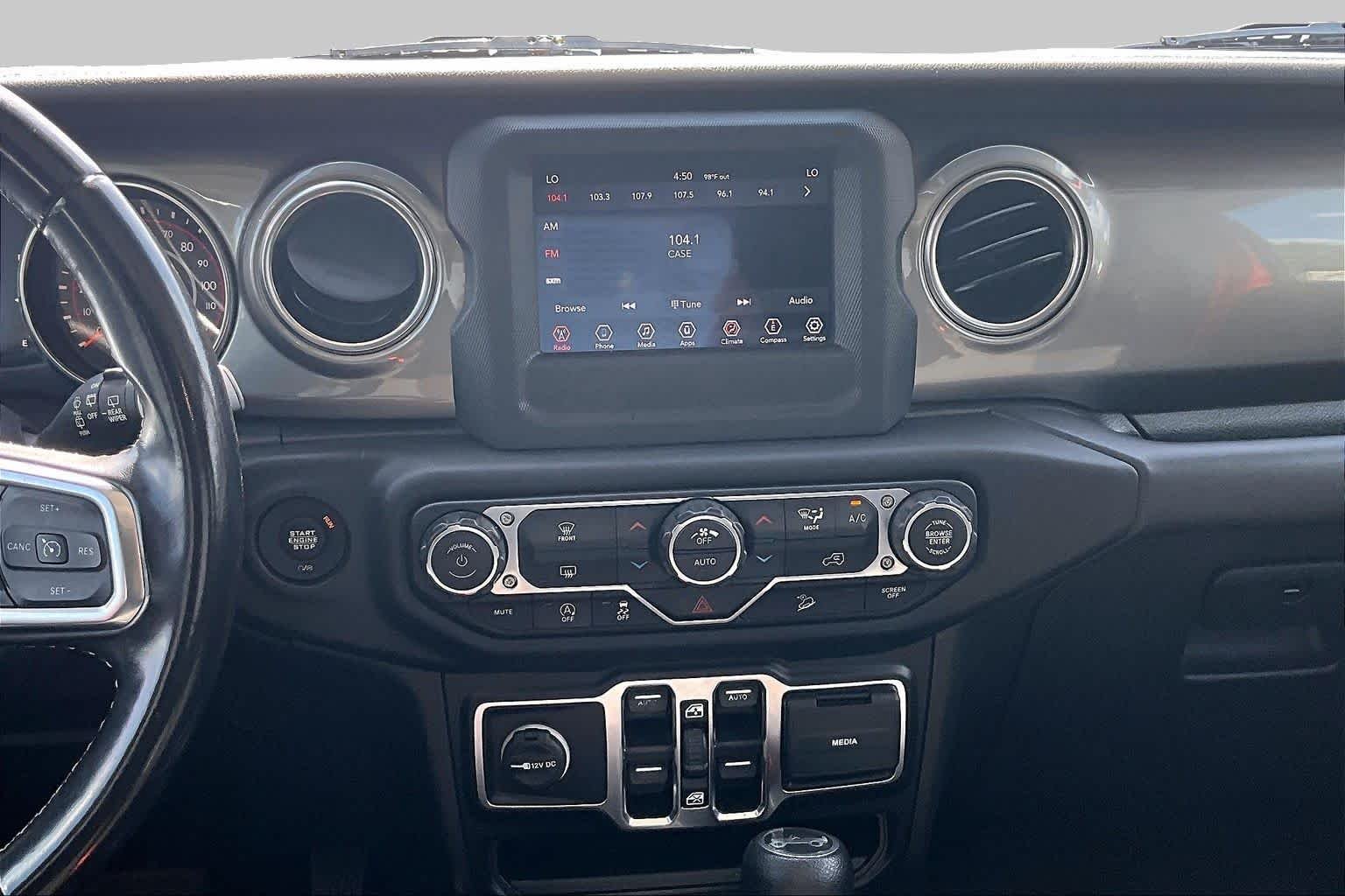 Used 2019 Punkn Metallic Clear Coat Jeep Sahara image 7