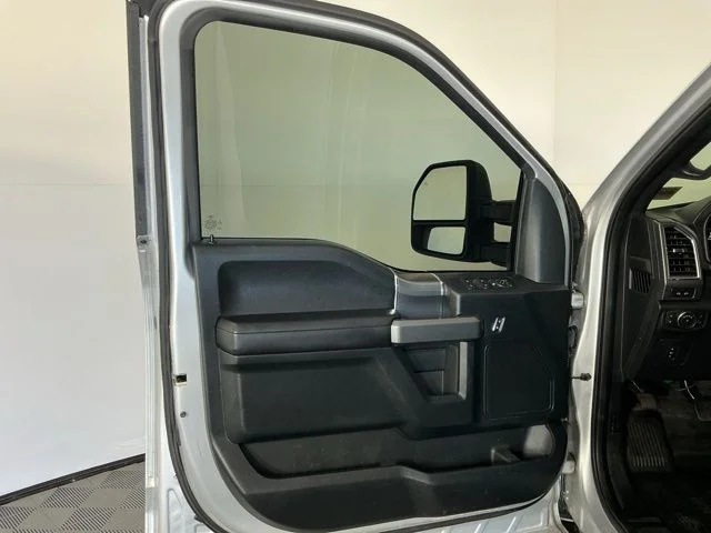 Used 2016 Ingot Silver Metallic Ford XLT image 8