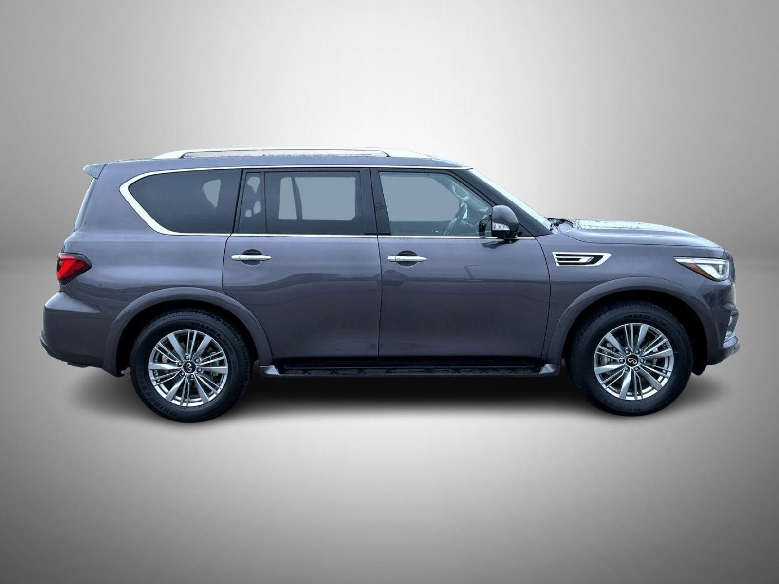 Used 2023 Gray INFINITI LUXE image 4