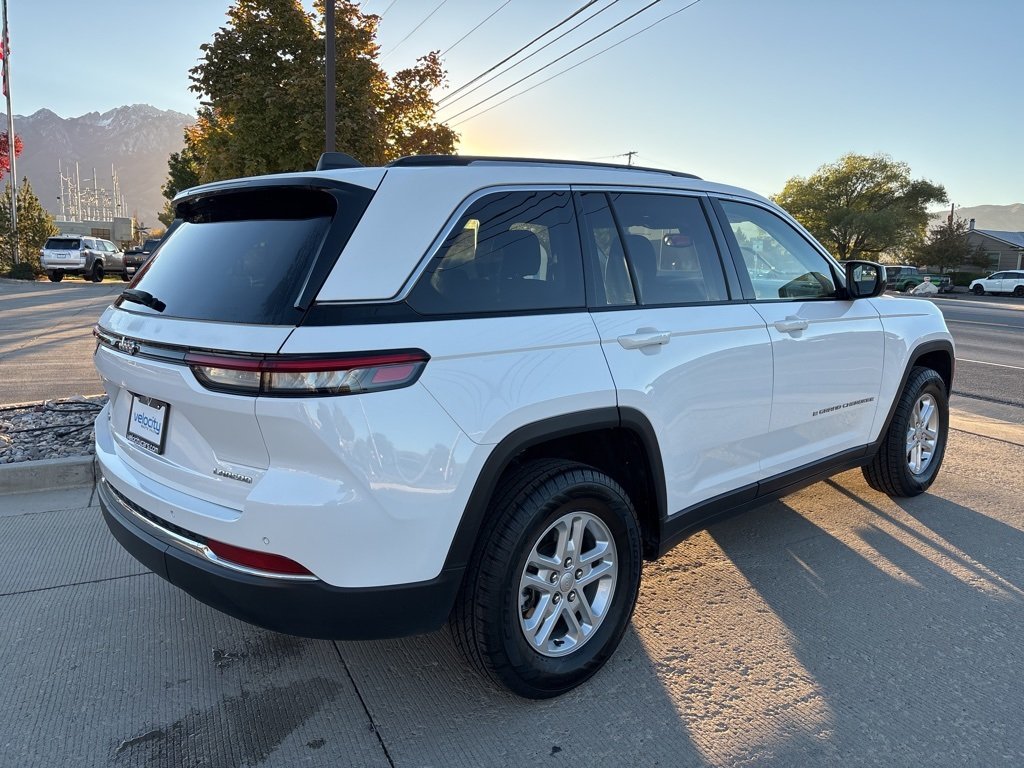 2023 Jeep Cherokee Laredo Altitude photo 3