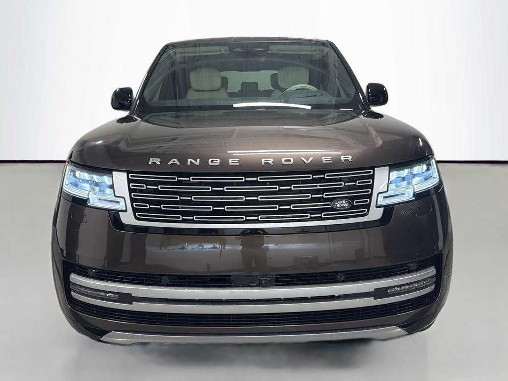 New 2026 Tourmaline Brown in Gloss finish Land Rover Autobiography image 6