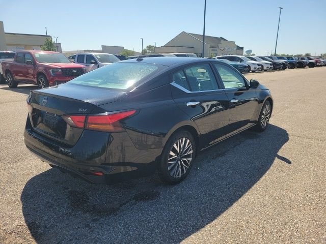 Used 2024 Black Nissan 2.5 SV image 21