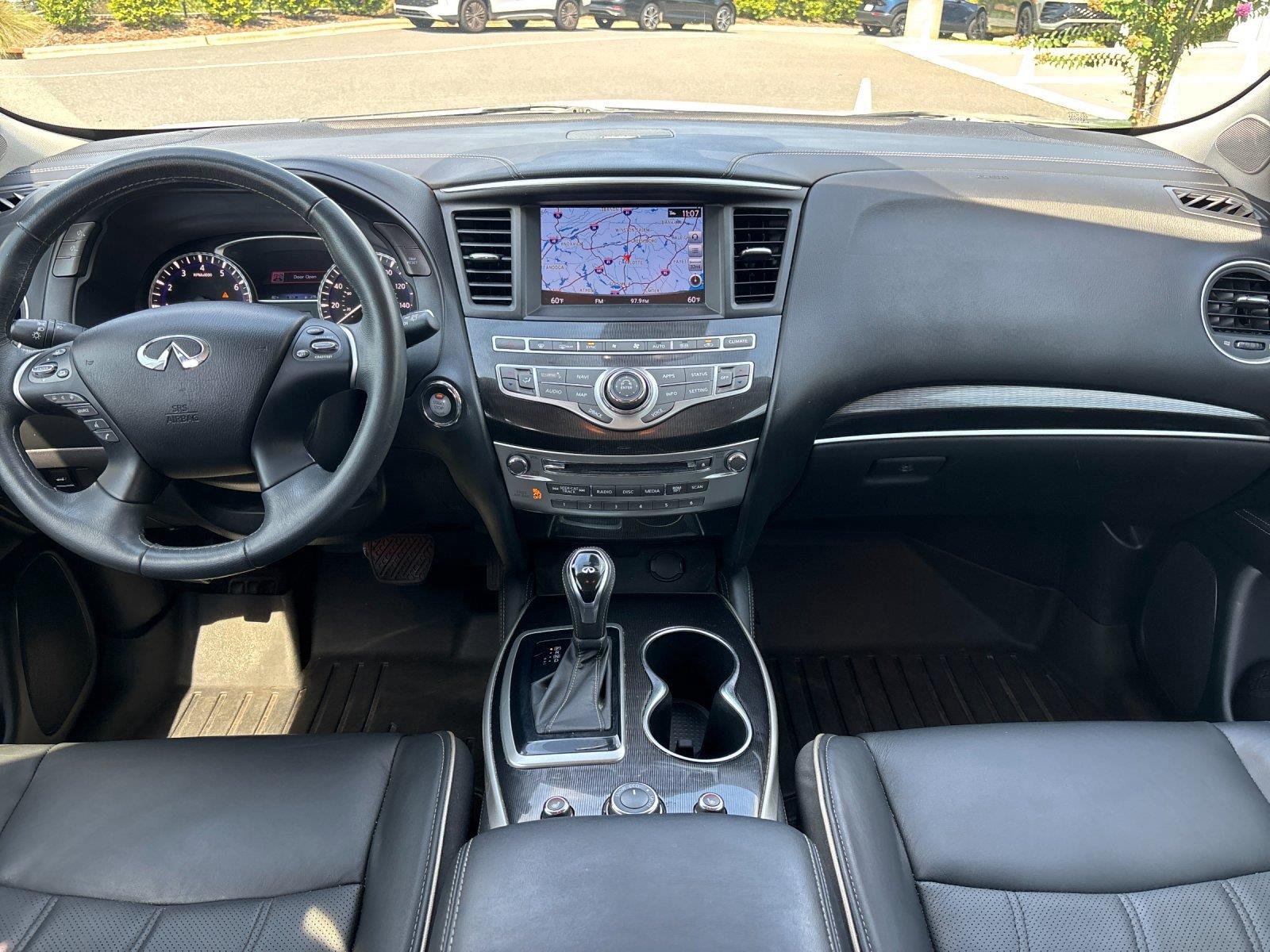 Used 2020 Majestic White INFINITI LUXE image 35