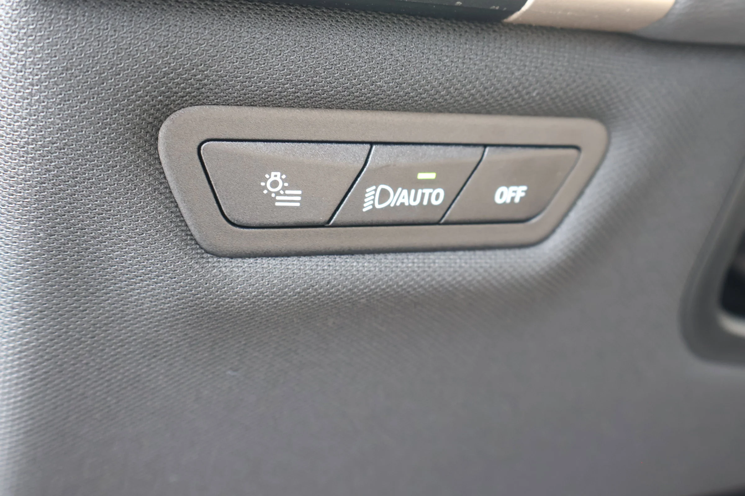 2025 BMW iX 50 - Photo 25