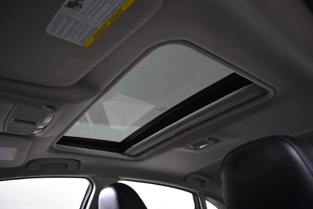 Used 2019 Black Nissan SR image 16