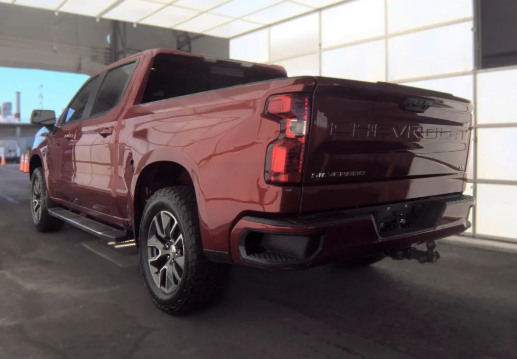 Used 2023 Red Chevrolet LT image 3
